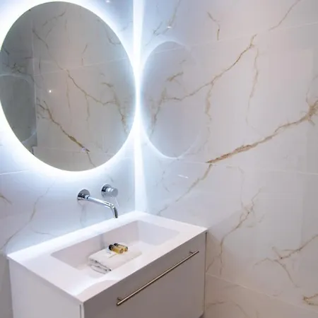 Lägenhet Maisonnette With Swimming Pool Cagnes-sur-Mer