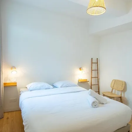 Maisonnette With Swimming Pool Lägenhet *