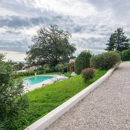 Maisonnette With Swimming Pool *