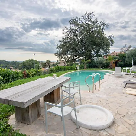 Maisonnette With Swimming Pool